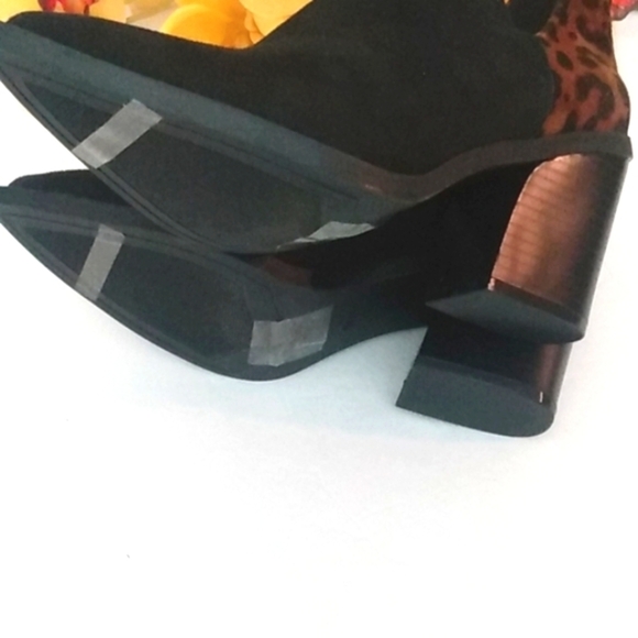 JESSICA CARLYLE LEOPARD STACKED BLOCK HEEL ANKLE BOOTIES SIZE 8.5 NWOT - Picture 9 of 11